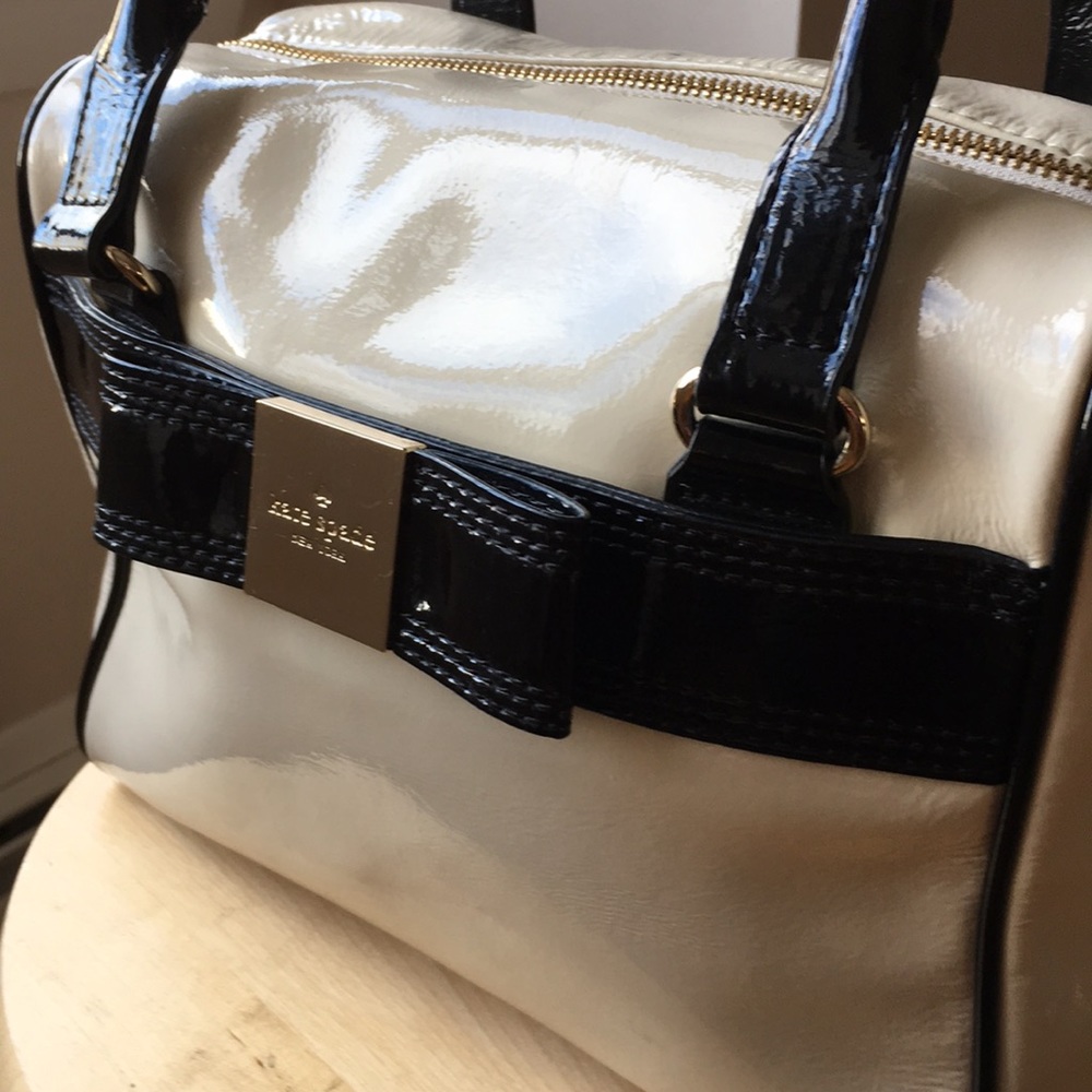 kate spade cream & black bag - Picture 3 of 13